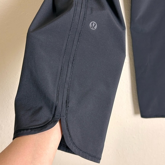 Lululemon black lightweight pants - Picture 4 of 6